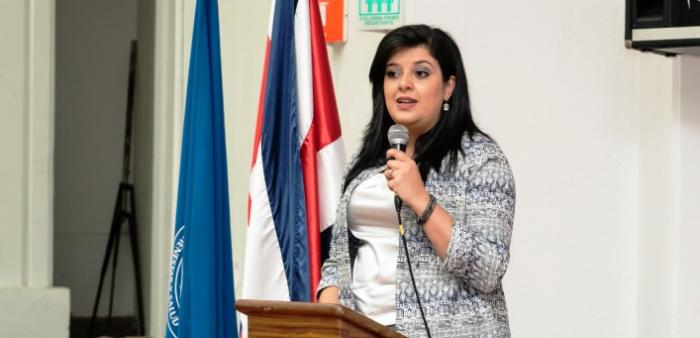 Ministra MIDEPLAN