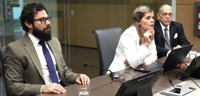 Ministra Laura Fernández compareció en comisión legislativa de Reforma del Estado