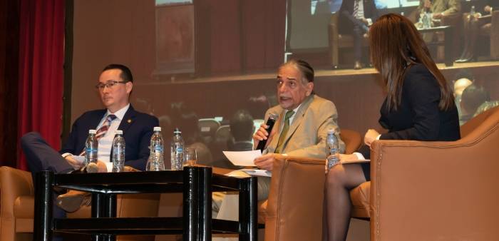 Luis Román Hernández, Gerente del Área de Modernización del Estado de Mideplan; Maikol Andrade Fernández, letrado de la Sala Constitucional de la Corte Suprema de Justicia y Johanna Masís Díaz, procuradora en el área de la Ética Pública de la Procuraduría General de la República.
